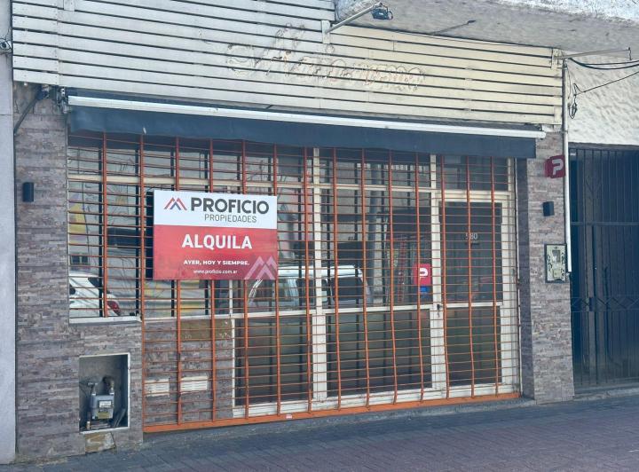 Local comercial · 140m²