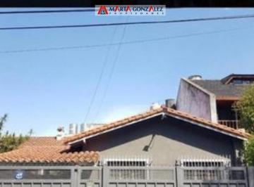 Casa · 220m² · 4 Ambientes · 1 Cochera · Venta Casa Villa Sarmiento