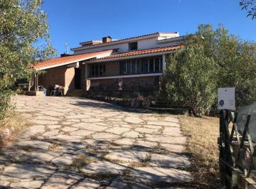 Casa de 12 ambientes, Villa Carlos Paz · Chalet Clasico a m del Lago