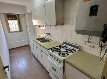Departamento · 66m² · 4 Ambientes · Dpto. Cómodo y Luminoso! - Deán Funes Esq. Av Vélez Sarsfield! - Apto Uso Comercial