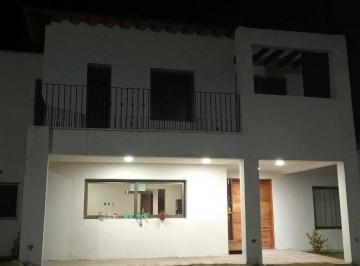 Casa · 270m² · 3 Dormitorios · Alquiler Casa en B* Privado, Confort y Amplitud. Tunuyan