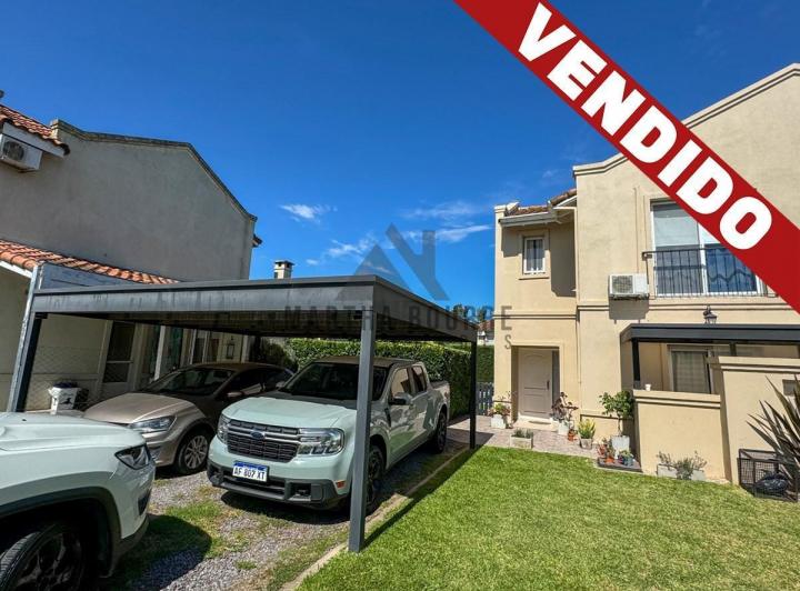 Casa · 88m² · 4 Ambientes · 2 Cocheras