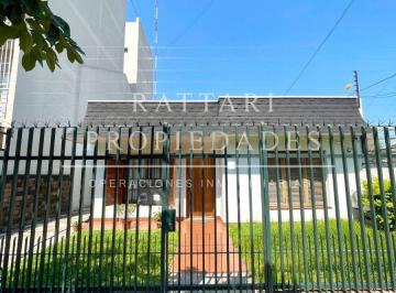 Casa de 4 ambientes, La Matanza · Venta de Casa en Lote Propio de 4 Ambientes con Parque y Cochera San Justo
