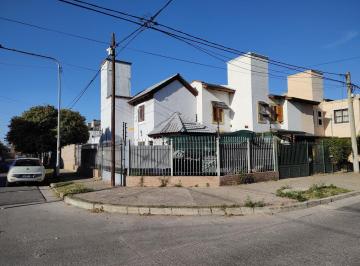 Casa · 110m² · 4 Ambientes · 1 Cochera · Casa en Quebrada de Las Rosa