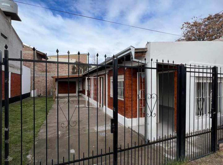 Casa · 60m² · 2 Dormitorios · 1 Cochera