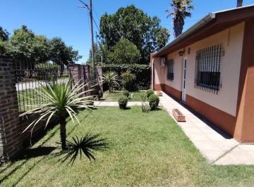 Casa · 60m² · 4 Ambientes · 2 Cocheras · Los Lirios 72 - Barrio Abierto La Alborada - Los Muchachos