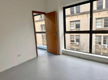 Consultorio de 3 ambientes, Barrio Norte · Tres Consultorios Separados o Integrados. Impecable