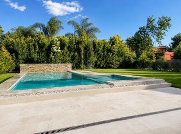 Casa · 142m² · 4 Ambientes · 2 Cocheras · Casa en Venta en Santa Guadalupe, Pilar del Este, Pilar