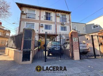Casa de 4 ambientes, Vicente López · Triplex 4 Ambientes con Cochera en Munro Apto Credito