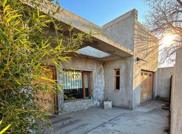Casa de 2 ambientes, Trelew · Venta: Casa Restaurada con Quincho y Proyecto de Ampliación – Trelew.