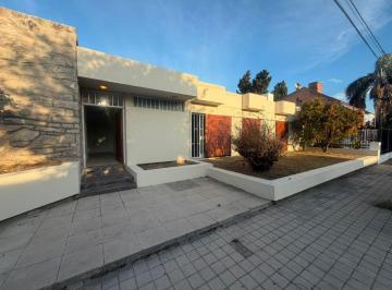 Casa de 7 ambientes, Córdoba · Casa de Tres Dorm. en Cerro de Las Rosas