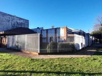 Casa · 200m² · 3 Ambientes · Casa de 3 Ambientes en Ciudad Madero
