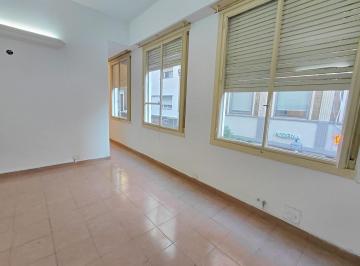 Departamento · 38m² · 2 Ambientes · Paraguay y Florida - Todo Al Frente 38 m² Impecable Todo Sol