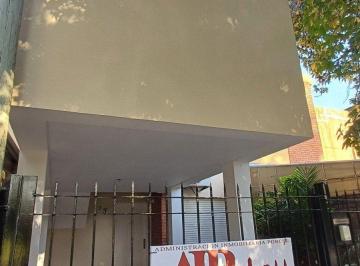 PH · 100m² · 10 Ambientes · 1 Cochera · PH - La Plata