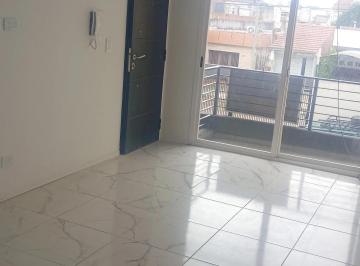 Departamento de 2 ambientes, Morón · Alquiler Depto 2 Ambientes con Cochera