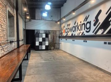 Oficina comercial en Alquiler de 4 ambientes Centro Ciudad · Hermoso Espacio Comercial / Oficina