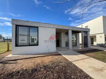 Casa · 174m² · 4 Ambientes · 1 Cochera · Casa en Venta en San Pablo, Pilar, G. B. a. Zona Norte