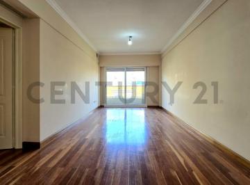 Departamento · 92m² · 4 Ambientes · 2 Cocheras · Semipiso con 2 Cocheras en Venta en Caballito
