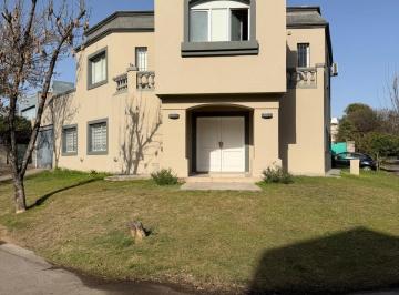 Foto · Casa en Venta 2 Plantas 4 Dorm Jardines del Jockey