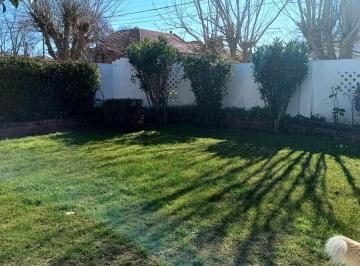 Casa · 234m² · 3 Ambientes · 1 Cochera · Casa en Parque Luro