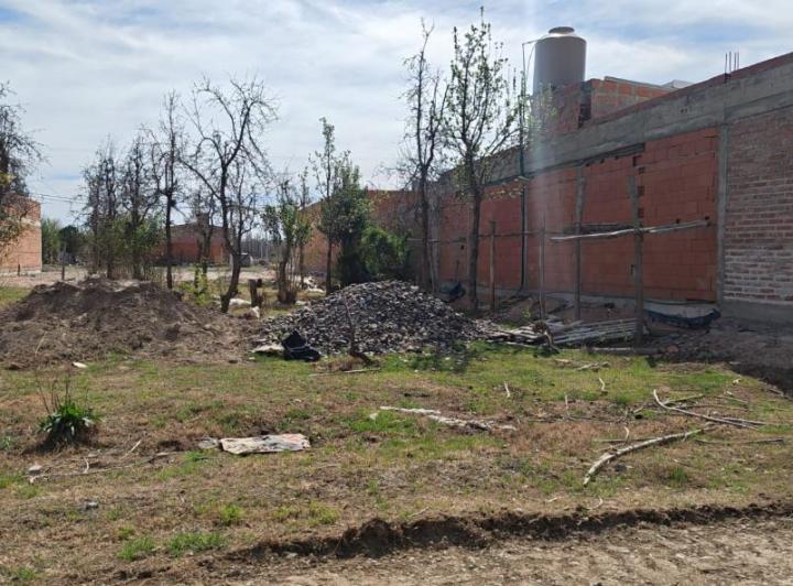 Terreno · 300m²