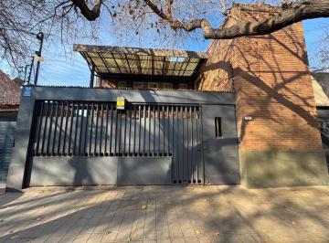 Casa de 10 ambientes, Ciudad de Mendoza · Quinta Sección | Casa de 290 m² con Jardín, Piscina y Espacio Profesional Independiente