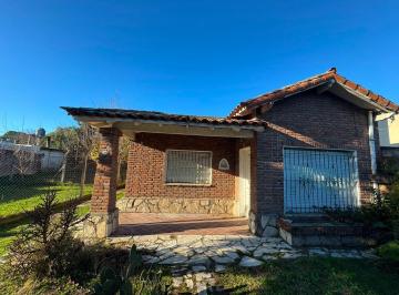 Casa · 79m² · 3 Ambientes · 2 Cocheras · Casa en Venta
