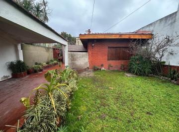 Casa de 3 ambientes, Moreno · Casa en Alquiler con 2 Dorm. y Cochera en Moreno