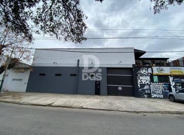Depósito · 480m² · Depósito en Alquiler en Banfield, Lomas de Zamora, G. B. a. Zona Sur