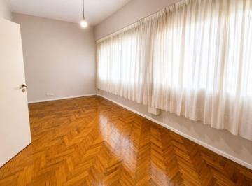 Departamento · 42m² · 2 Ambientes · Departamento Villa del Parque Dos Ambientes Patio