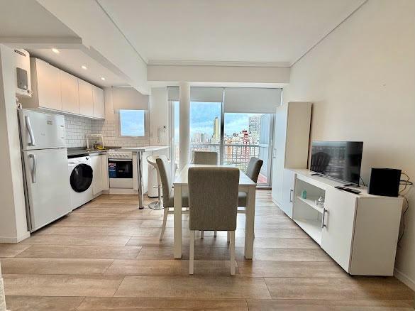 Departamento 2 amb. Valor U$S 99.900 con balcón — Centro