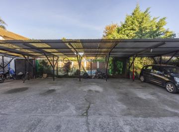 Casa · 94m² · 4 Ambientes · 1 Cochera · Casa en Burzaco