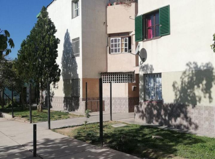Departamento en alquiler en Luzuriaga · 5 ambientes