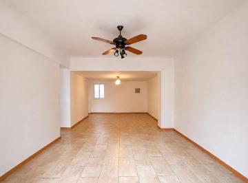 Departamento · 65m² · 2 Ambientes · Venta con Renta - Depto. 2 Ambientes en Excelente Ubicación