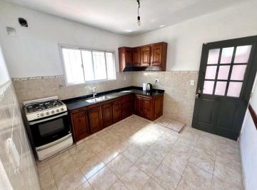 PH · 99m² · 5 Ambientes · 1 Cochera · Venta PH 2 y 3 Ambientes El Palomar