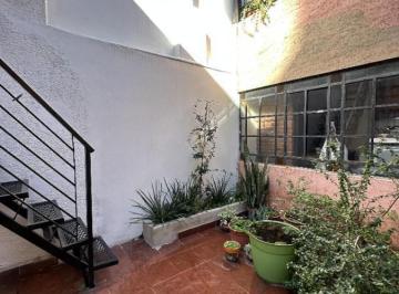 Casa · 115m² · 4 Ambientes · Venta Casa de Pasillo Tres Dorm. con Patio y Terraza en Barrio Lourdes