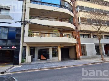 Departamento · 143m² · 8 Ambientes · 1 Cochera · Departamento en Alquiler