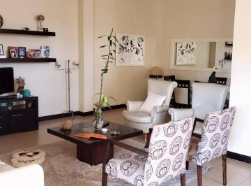 Departamento · 129m² · 4 Ambientes · Venta - Piso Cuatro Ambientes - La Perla