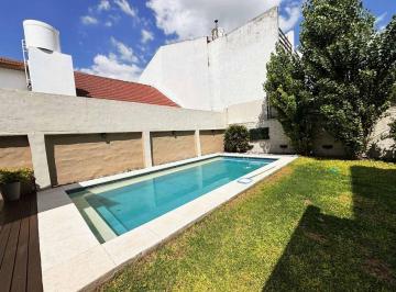 Casa · 140m² · 3 Ambientes · 2 Cocheras · Casa 3 Amb 2 Cocheras Jardin Pileta Ramos Mejia