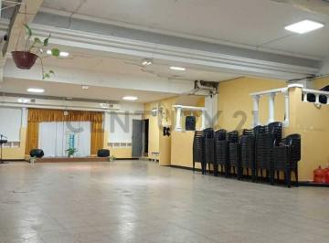 Depósito · 670m² · 2 Dormitorios · Depósito con Vivienda en Caba