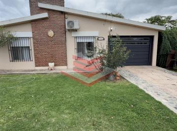 Casa · 144m² · 7 Ambientes · 2 Cocheras · Casa en Venta con Departamento en Santa María de Punilla Centro - a 400 m de Ruta 38