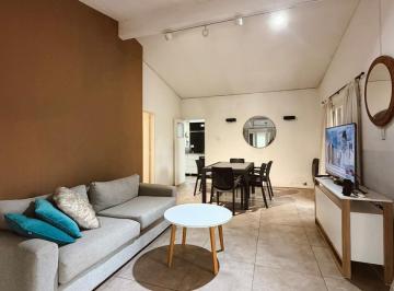 Casa · 180m² · 5 Ambientes · 1 Cochera · Casa en San Nicolas de Los Arroyos