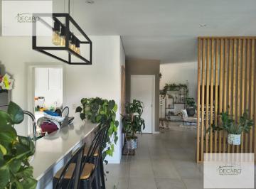 Casa · 160m² · 4 Ambientes · Casa - Santa Lucia