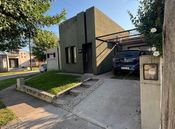Casa · 128m² · 7 Ambientes · 2 Cocheras