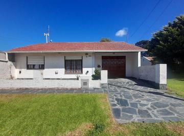 Casa · 114m² · 3 Ambientes · 2 Cocheras · Venta Casa 3 Amb Parque y Garage a m de La Costa