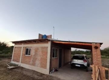 Casa de 2 ambientes, Conlara · Casa con Campo 1ha con Quincho (Construccion)