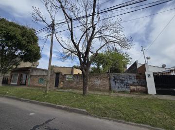 Casa · 661m² · 3 Ambientes · 1 Cochera · En Venta | Oportunidad Inversores - Propiedad en Moreno Centro con Excelente Ubicacion | Sobre Urugu