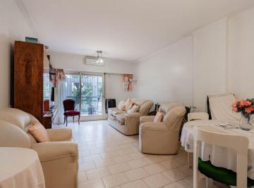 Departamento · 70m² · 3 Ambientes · Venta Dpto de 3 Amb C/balcon en Flores Permuta