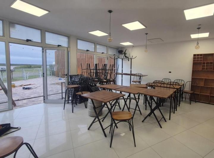 Local comercial · 130m² · 4 Ambientes