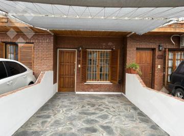 PH · 37m² · 2 Ambientes · 1 Cochera · Alquiler PH 1 Dormitorio Bº Santa Genoveva